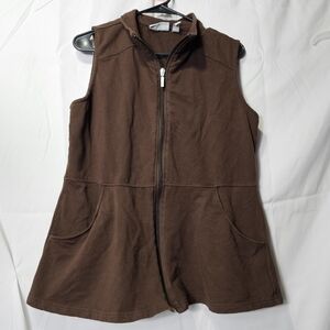 D & Co Active Brown zipper vest with pockets